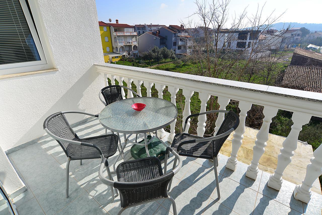 Apartments Milica 56 Pula Exterior foto